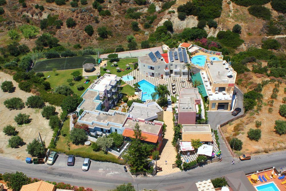 Bellos Hotel Apartments ヘルソニソス エクステリア 写真