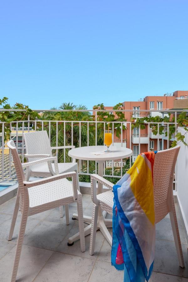 Bellos Hotel Apartments ヘルソニソス エクステリア 写真