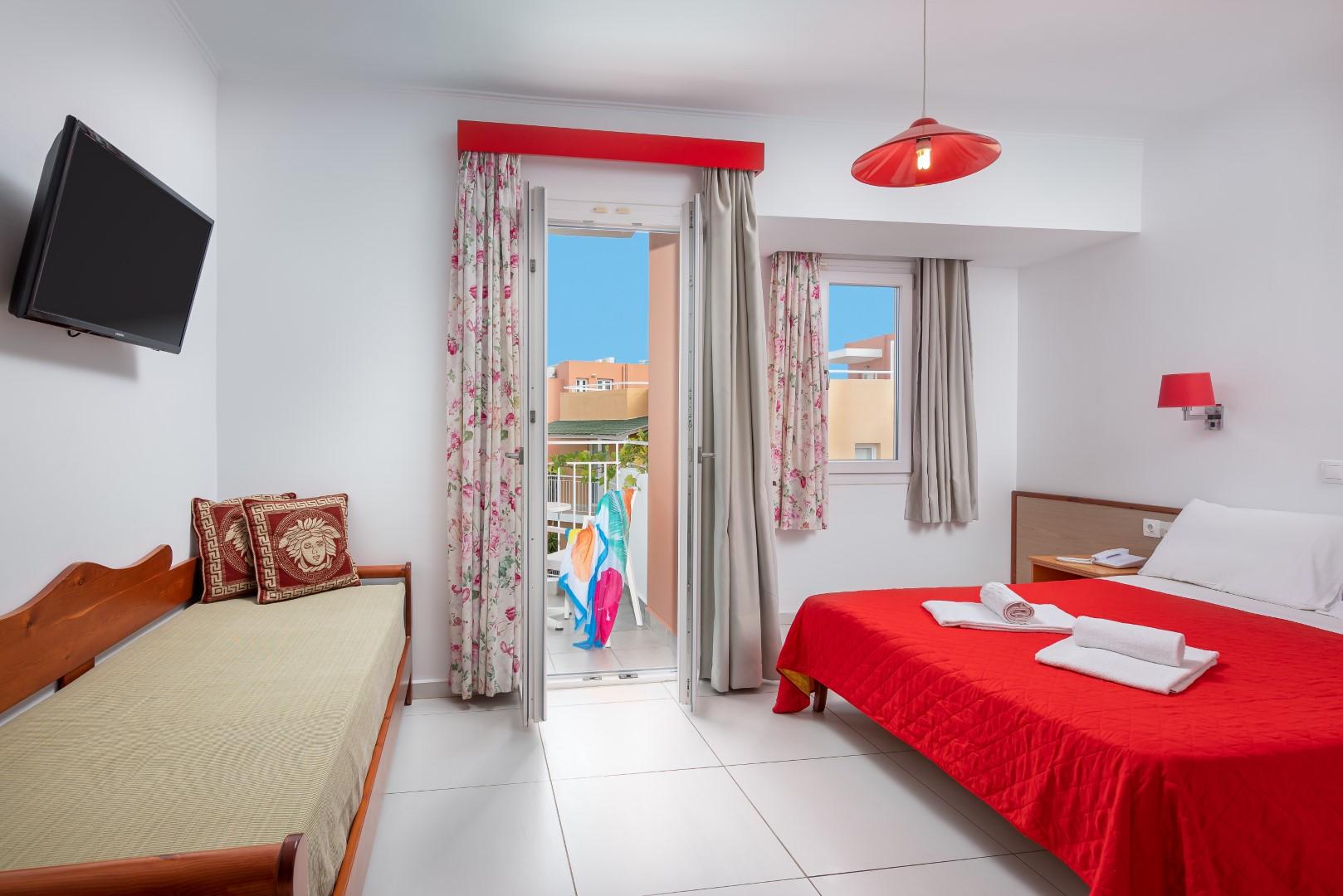 Bellos Hotel Apartments ヘルソニソス エクステリア 写真