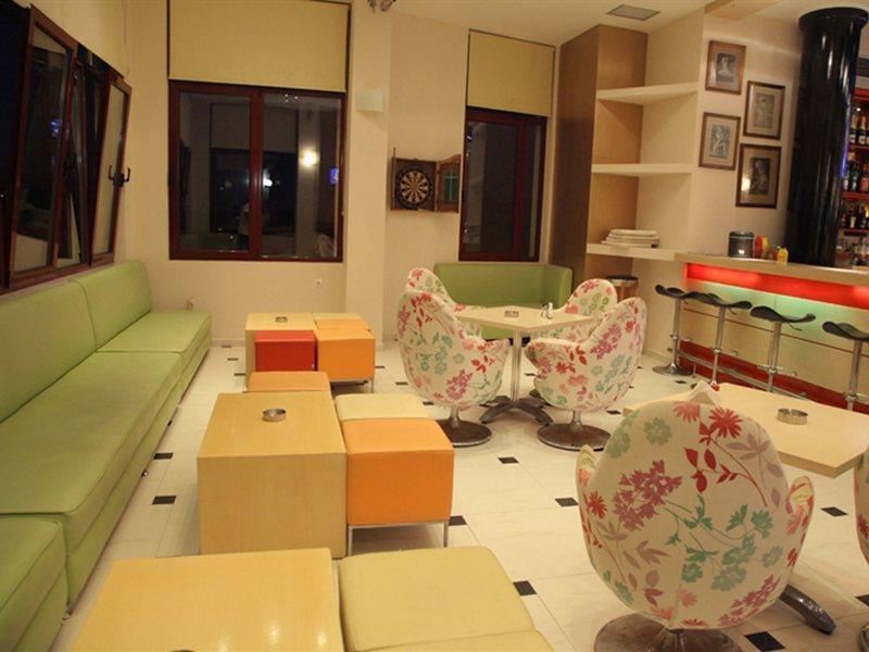 Bellos Hotel Apartments ヘルソニソス エクステリア 写真