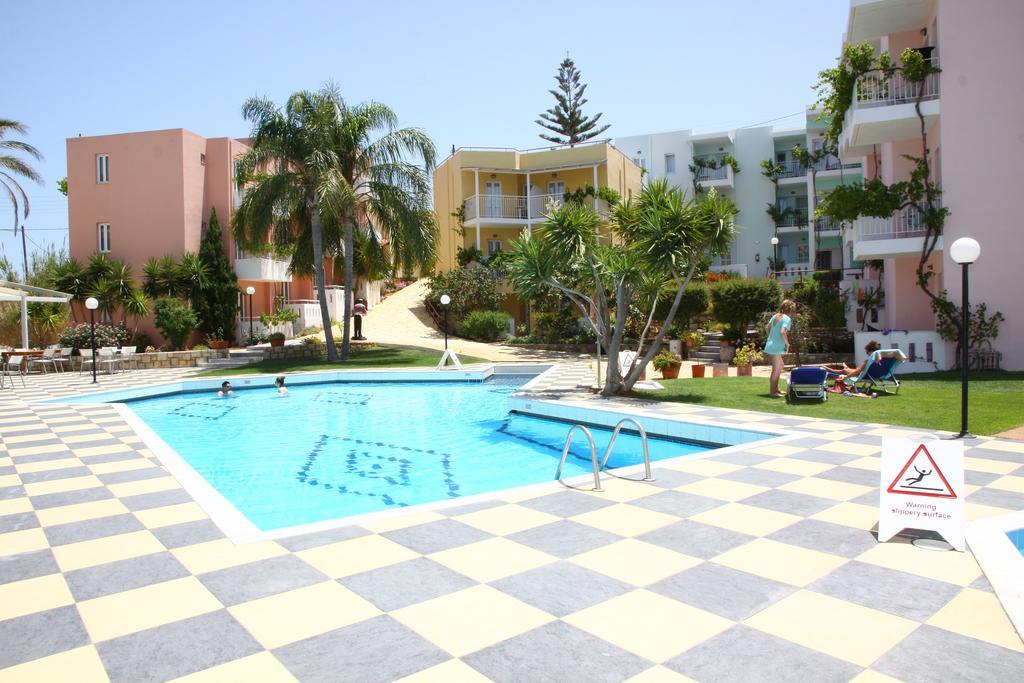 Bellos Hotel Apartments ヘルソニソス エクステリア 写真